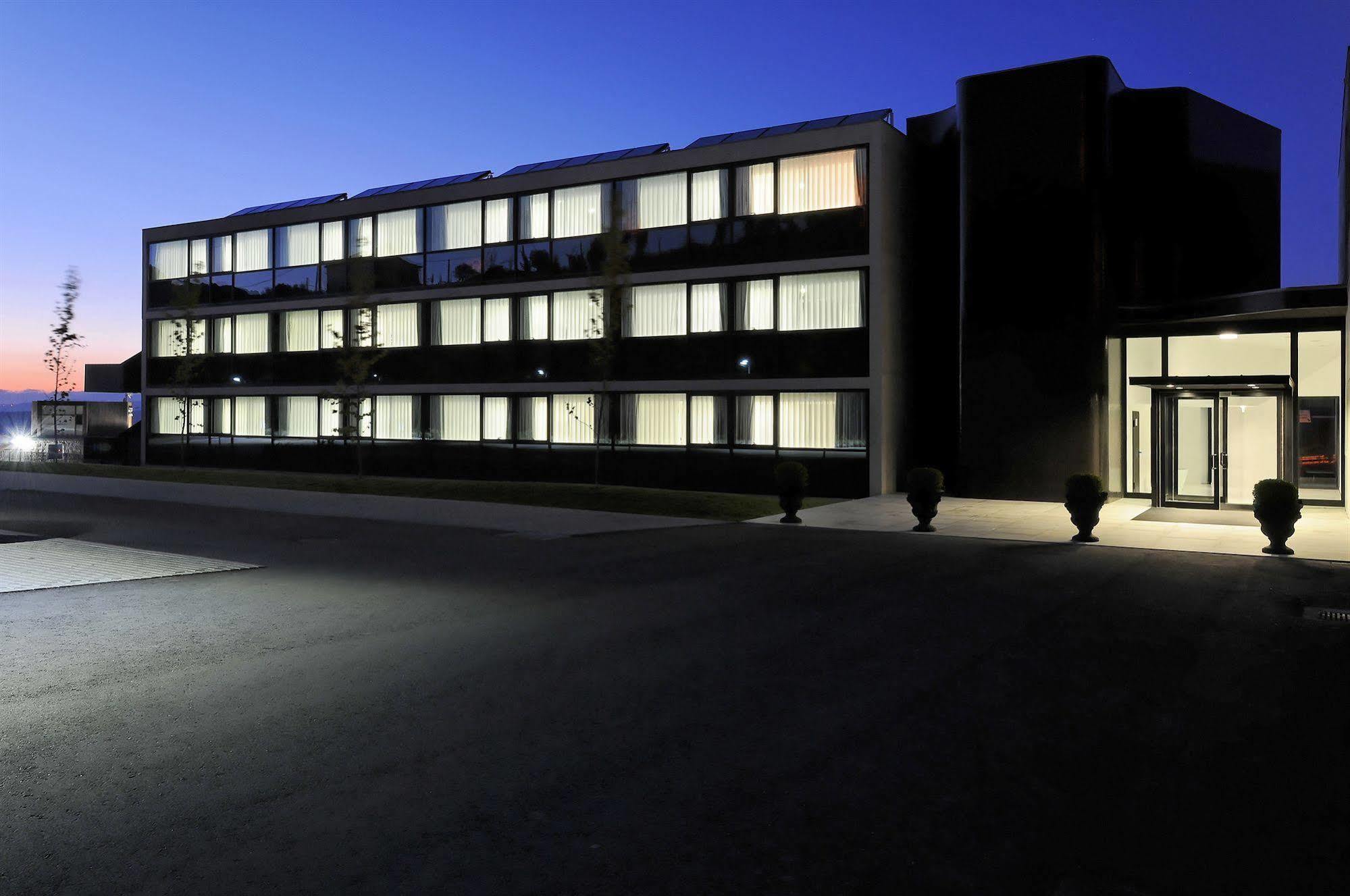 Open Village Sports Hotel & Spa Club Guimarães Exteriér fotografie